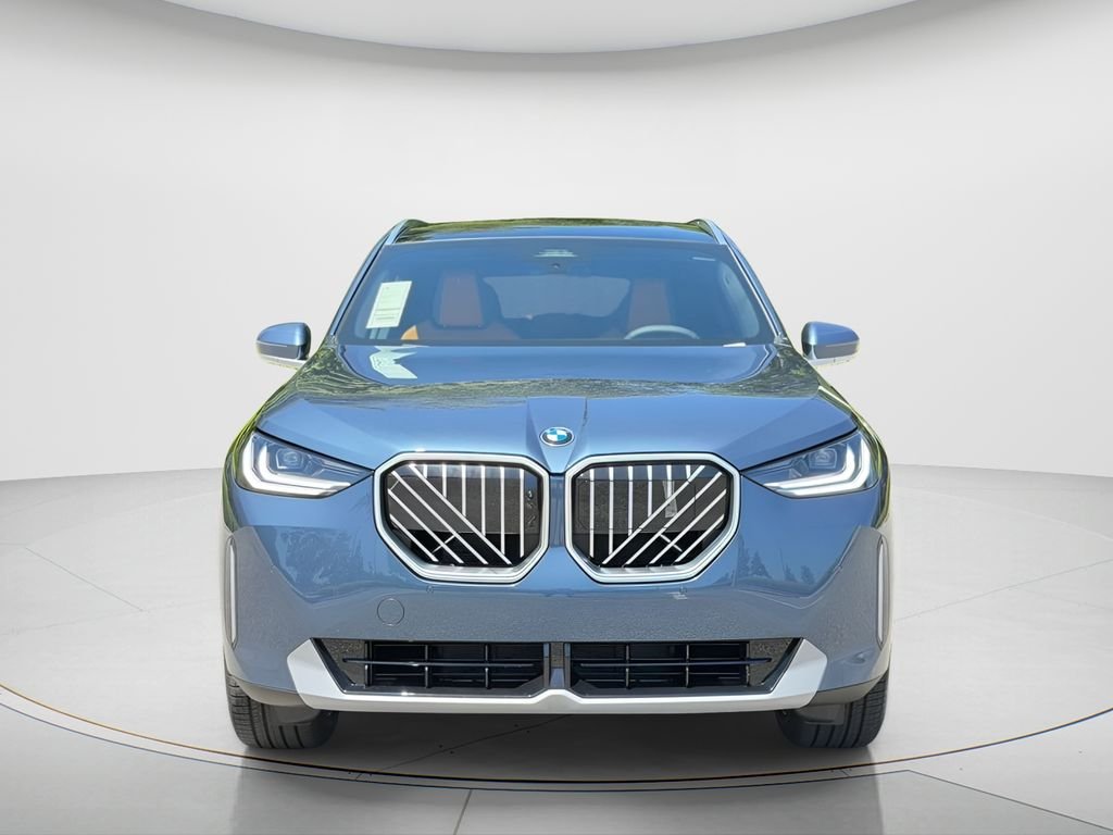 New 2026 Arctic Race Blue metallic BMW 30 xDrive image 2