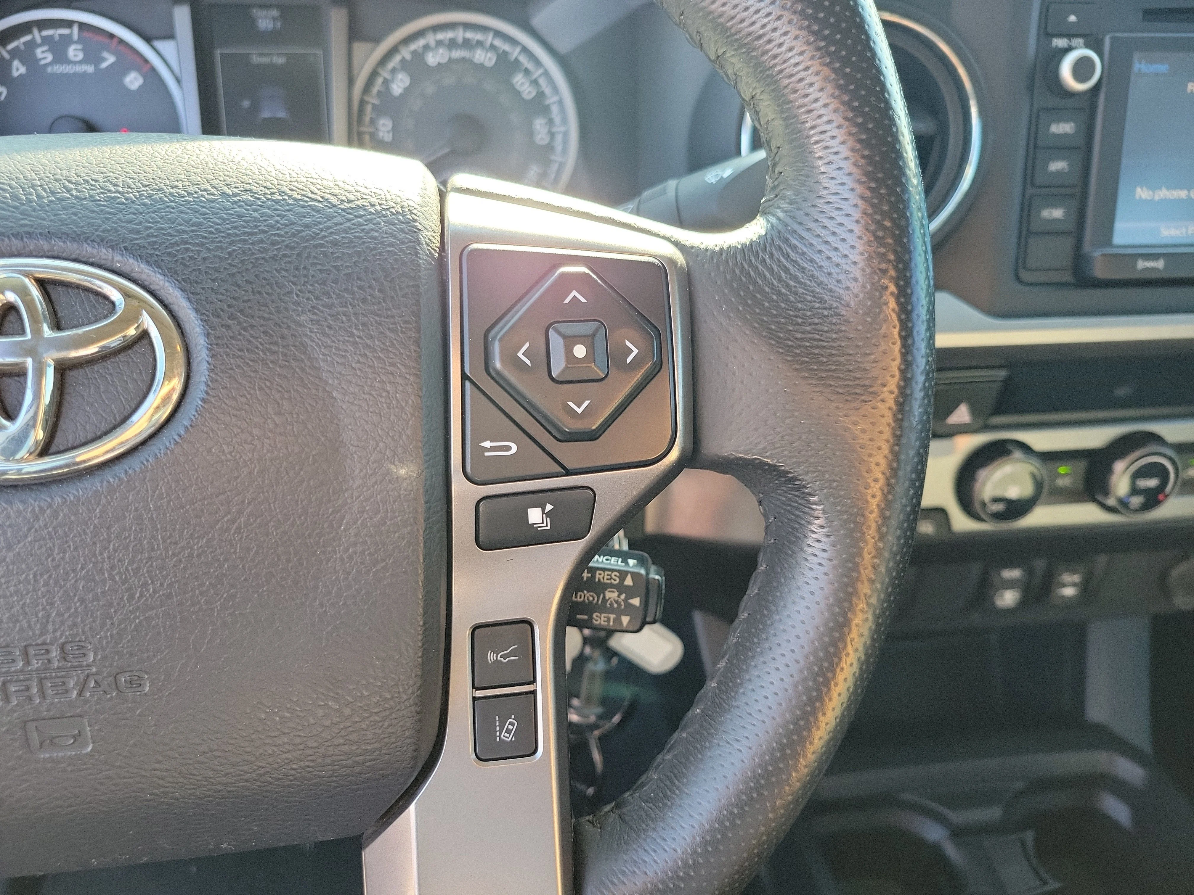 Used 2018 Silver Sky Metallic Toyota SR5 image 17