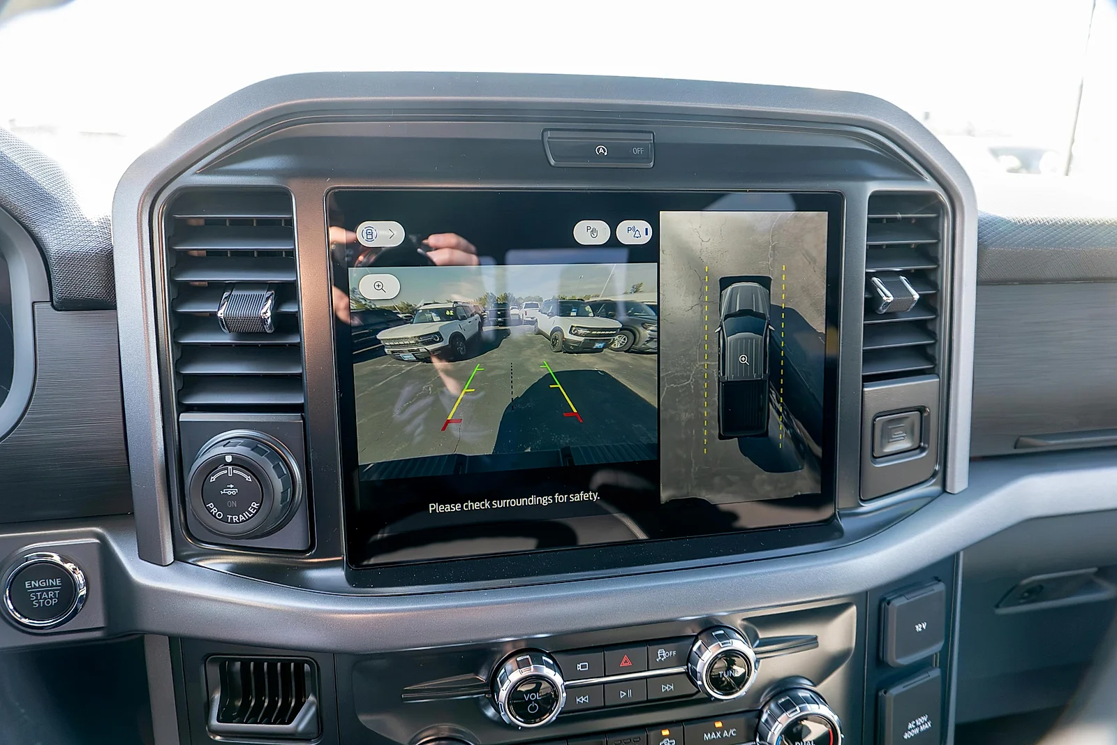New 2026 Agate Black Metallic Ford XLT image 19