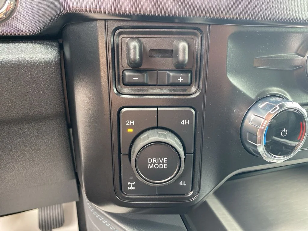 New 2026 Carbonized Gray Metallic Ford F-250® Platinum® image 28