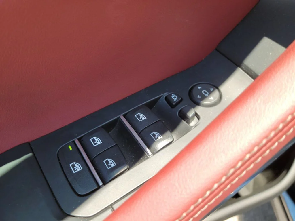 Used 2026 Carbon Black Metallic BMW xDrive40i image 15