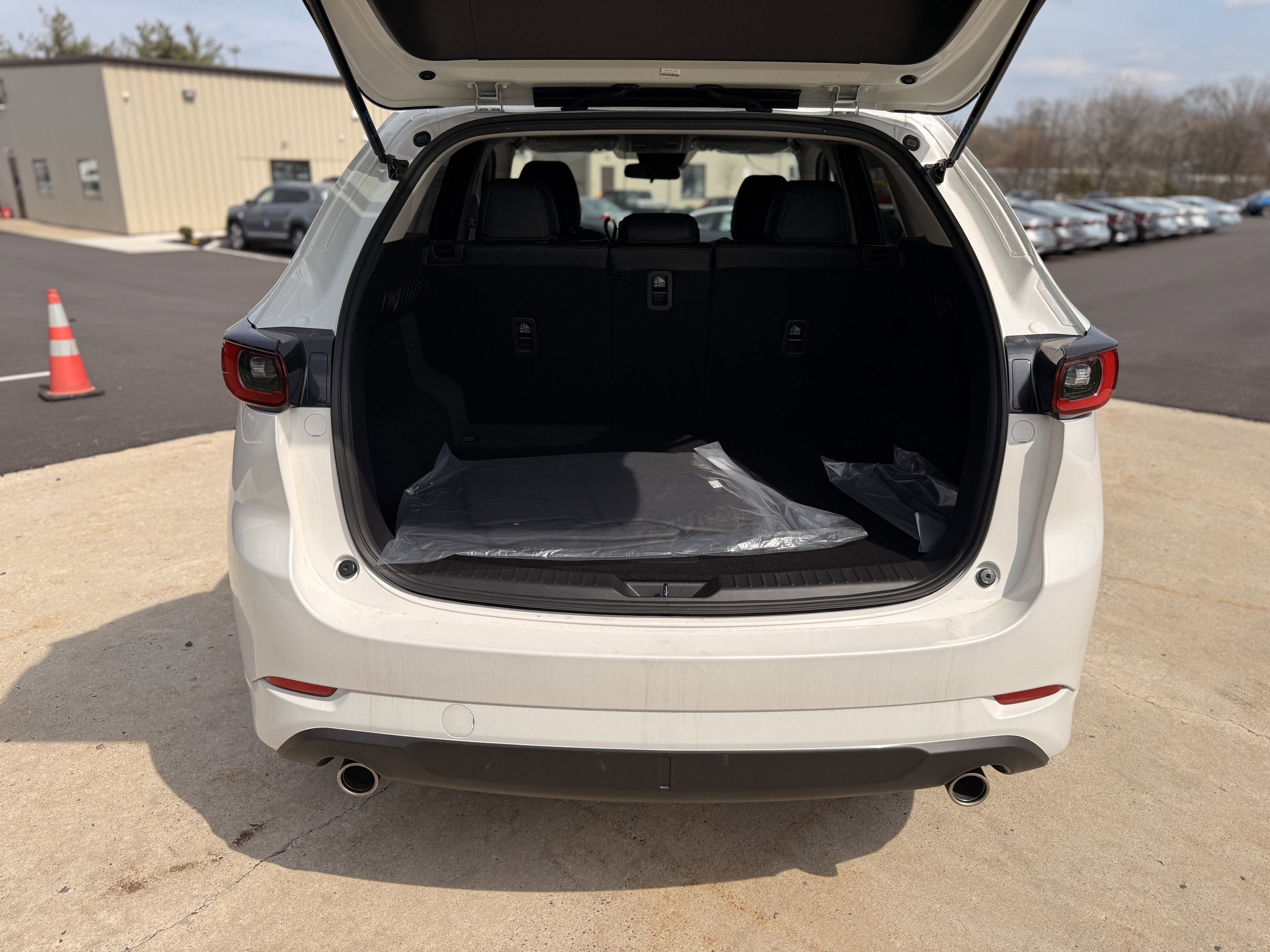 2025 Mazda CX-5 S Select Package - Photo 12