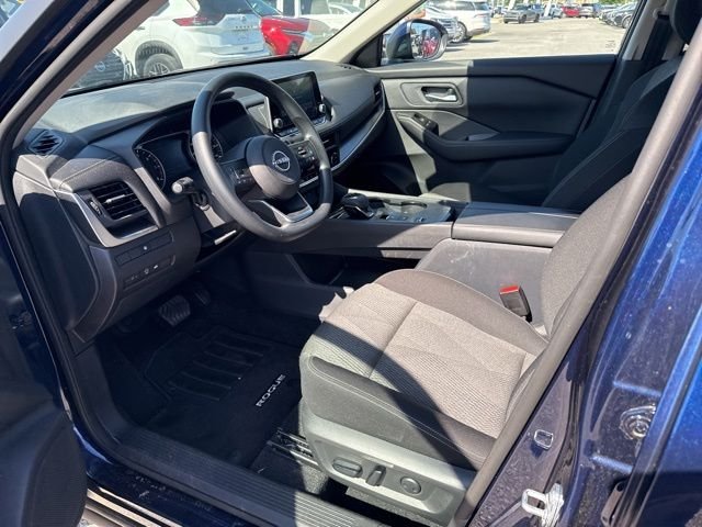 Used 2024 Blue Nissan SV image 17