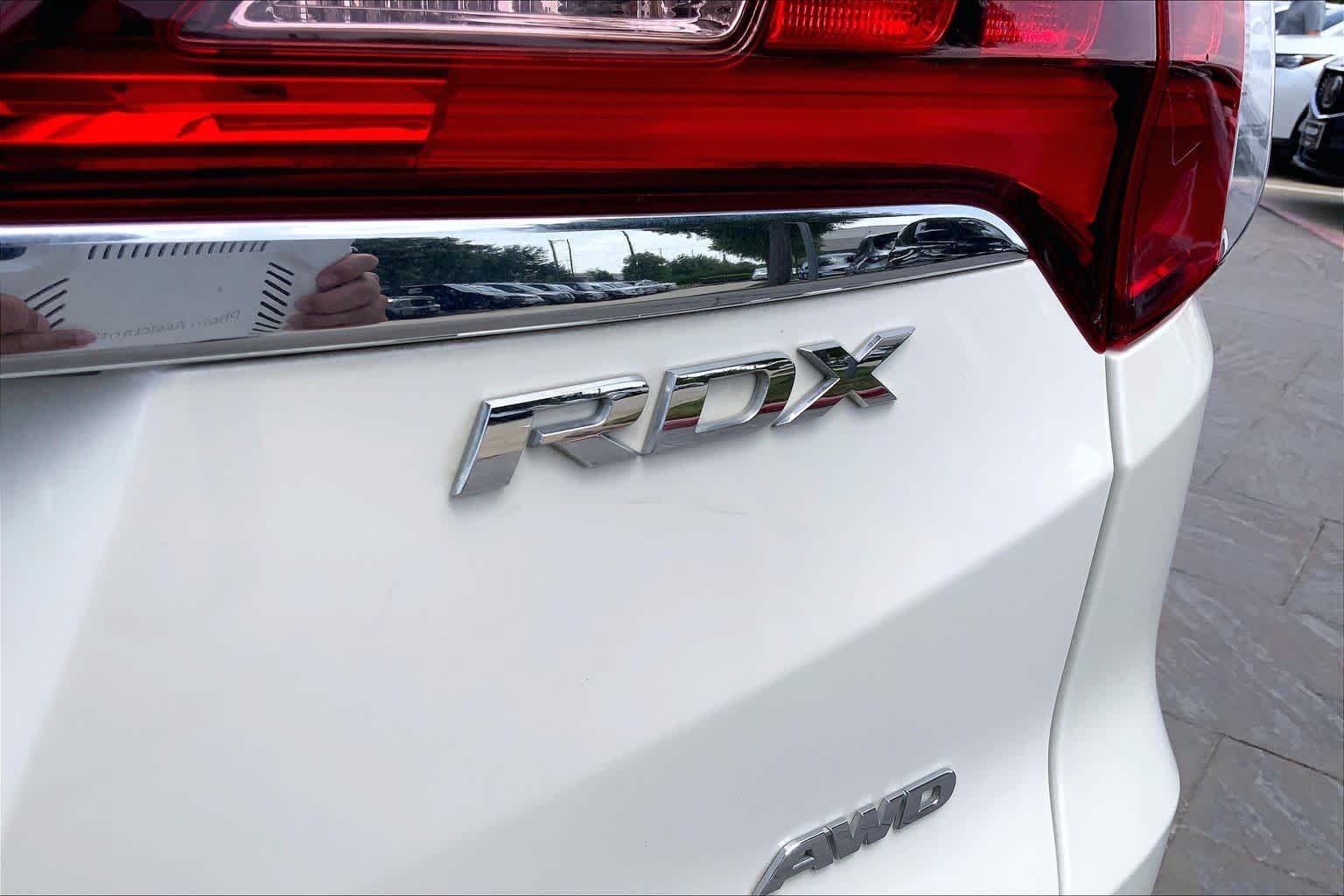 Used 2017 White Diamond Pearl Acura AWD with Technology Package image 10