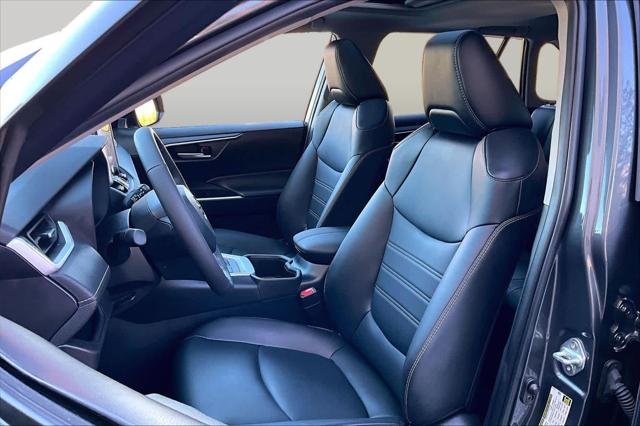Certified Used 2024 MAGNETIC GRAY MET. Toyota  image 9