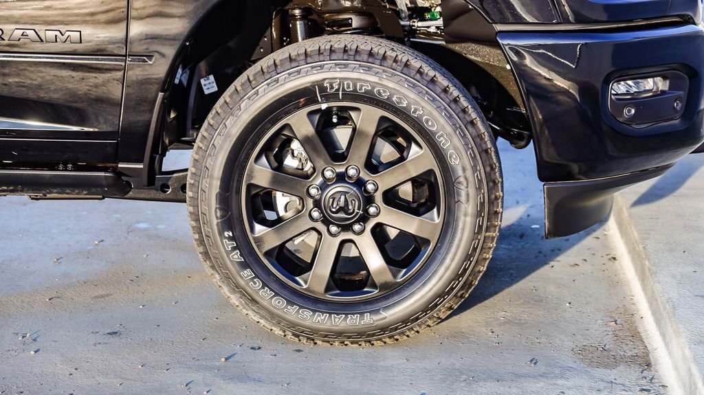 2025 RAM 3500 Laramie - Photo 11