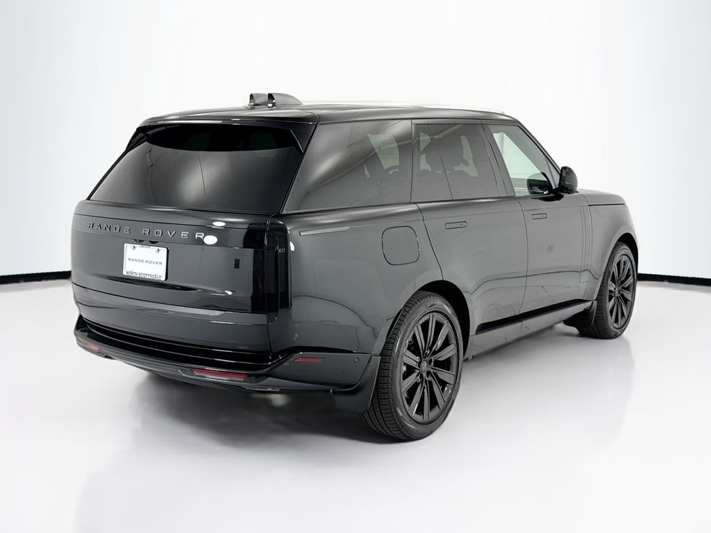 New 2026 Santorini Black Land Rover SE image 5