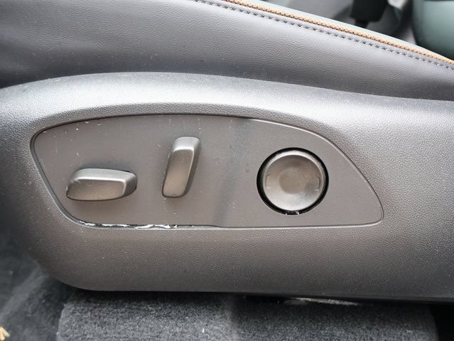 2026 GMC Acadia AT4 - Photo 38