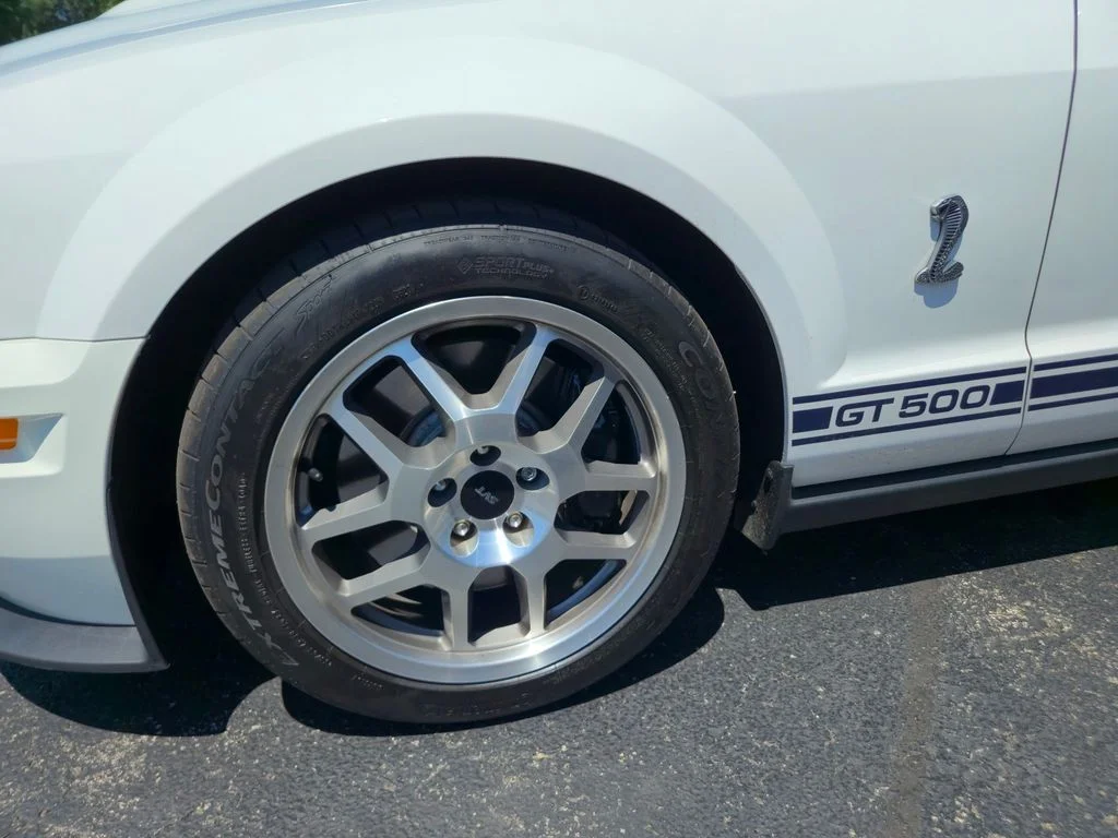 Used 2009 White Ford Shelby GT500 image 7
