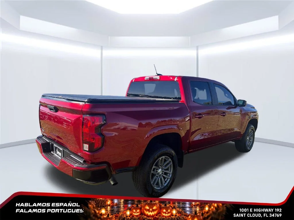 Used 2023 RADIANT RED TINTCOAT Chevrolet 2WD LT image 5