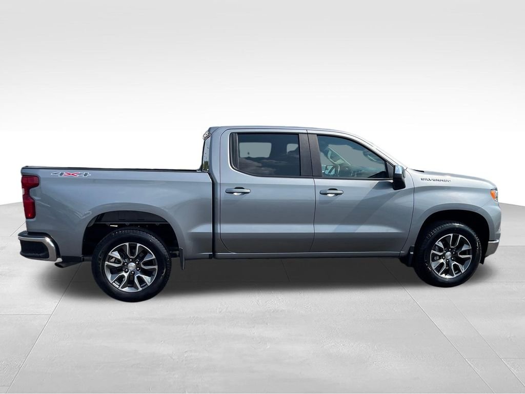 Used 2024 Gray Chevrolet LT image 6