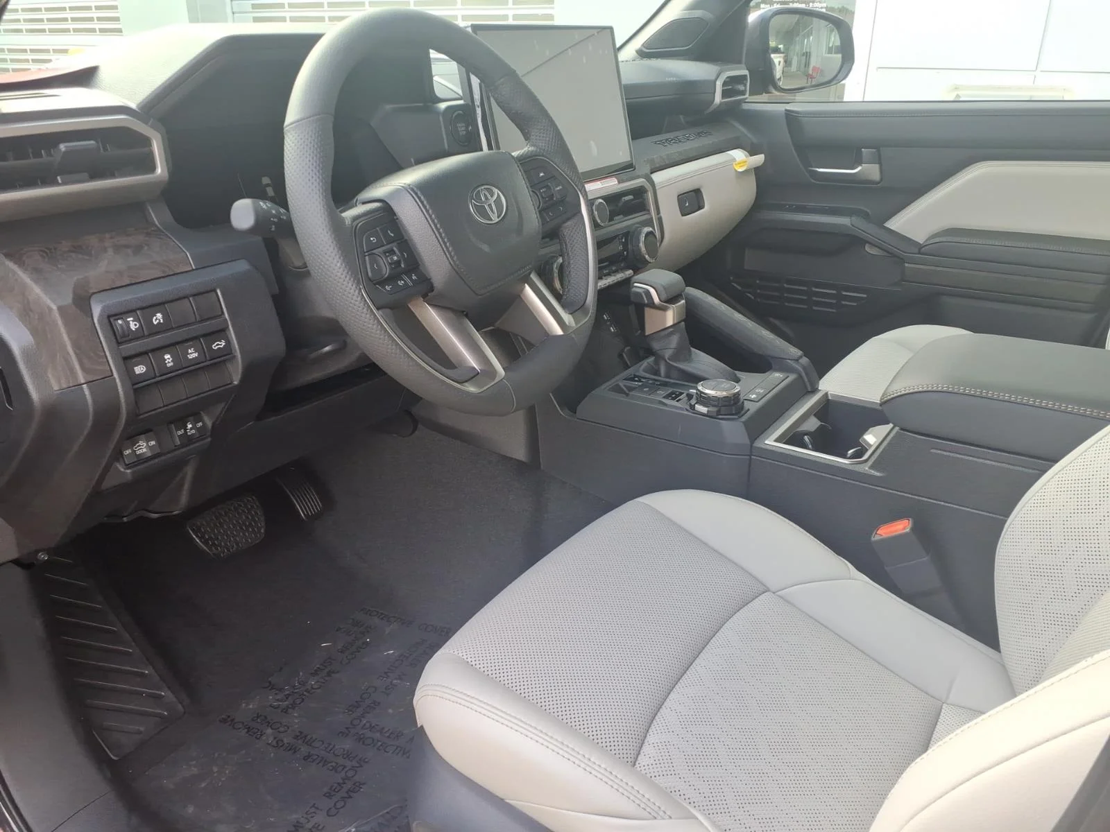 New 2026 Underground (1l7) Toyota LTD 4X4 DBL CAB image 9