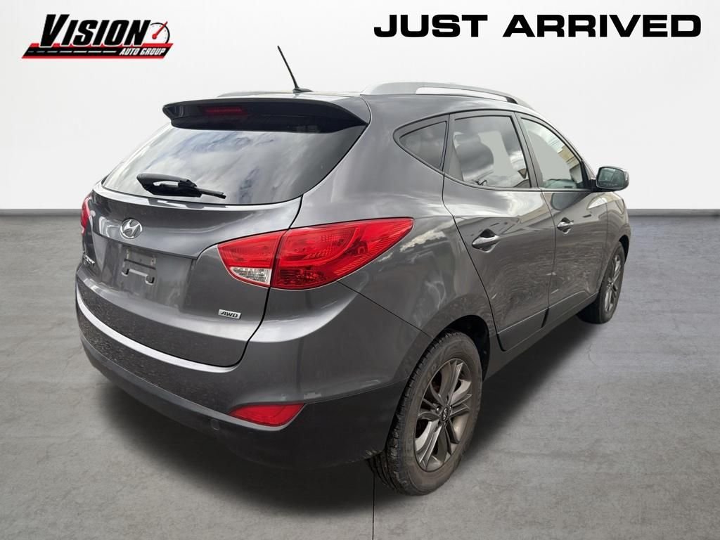 Used 2015 Gray Hyundai SE image 4