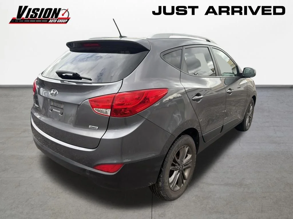 Used 2015 Gray Hyundai SE image 4
