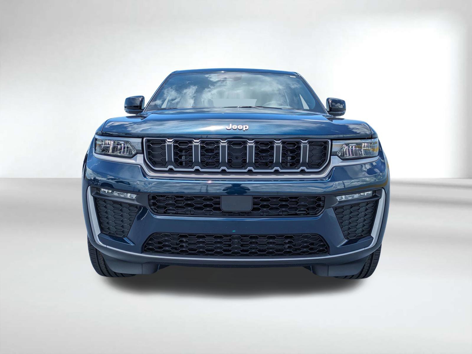 New 2026 Fathom Blue Pearl-Coat Exterior Paint Jeep Limited image 8