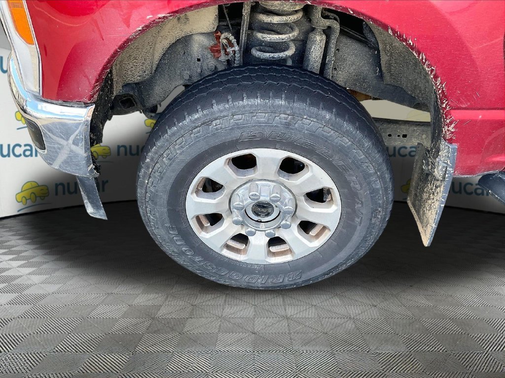 Used 2023 Red Metallic Ford XLT image 4