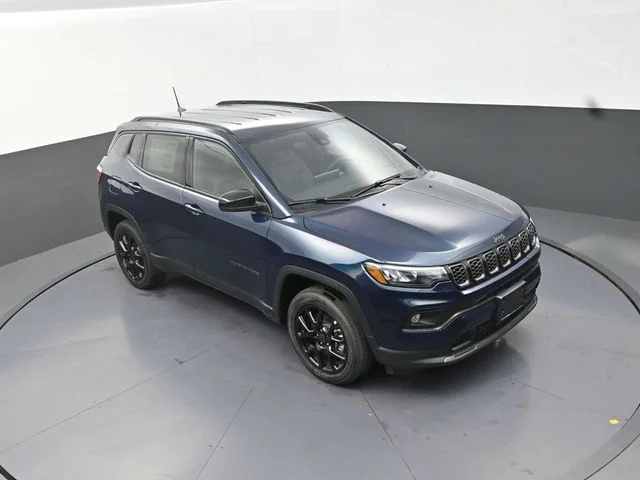 New 2026 Fathom Blue Pearl-Coat Exterior Paint Jeep Latitude image 11