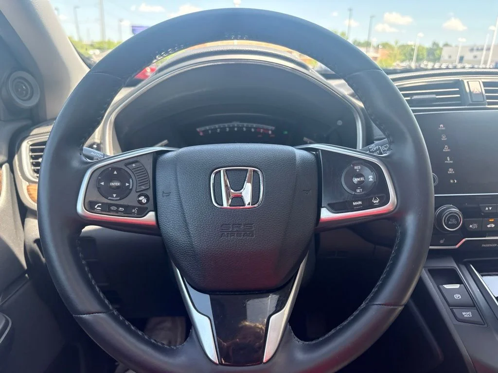 Used 2017 Blue Honda Touring FWD image 16