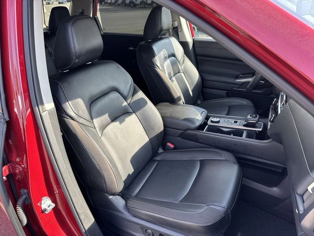 Used 2024 Red Nissan SL image 26