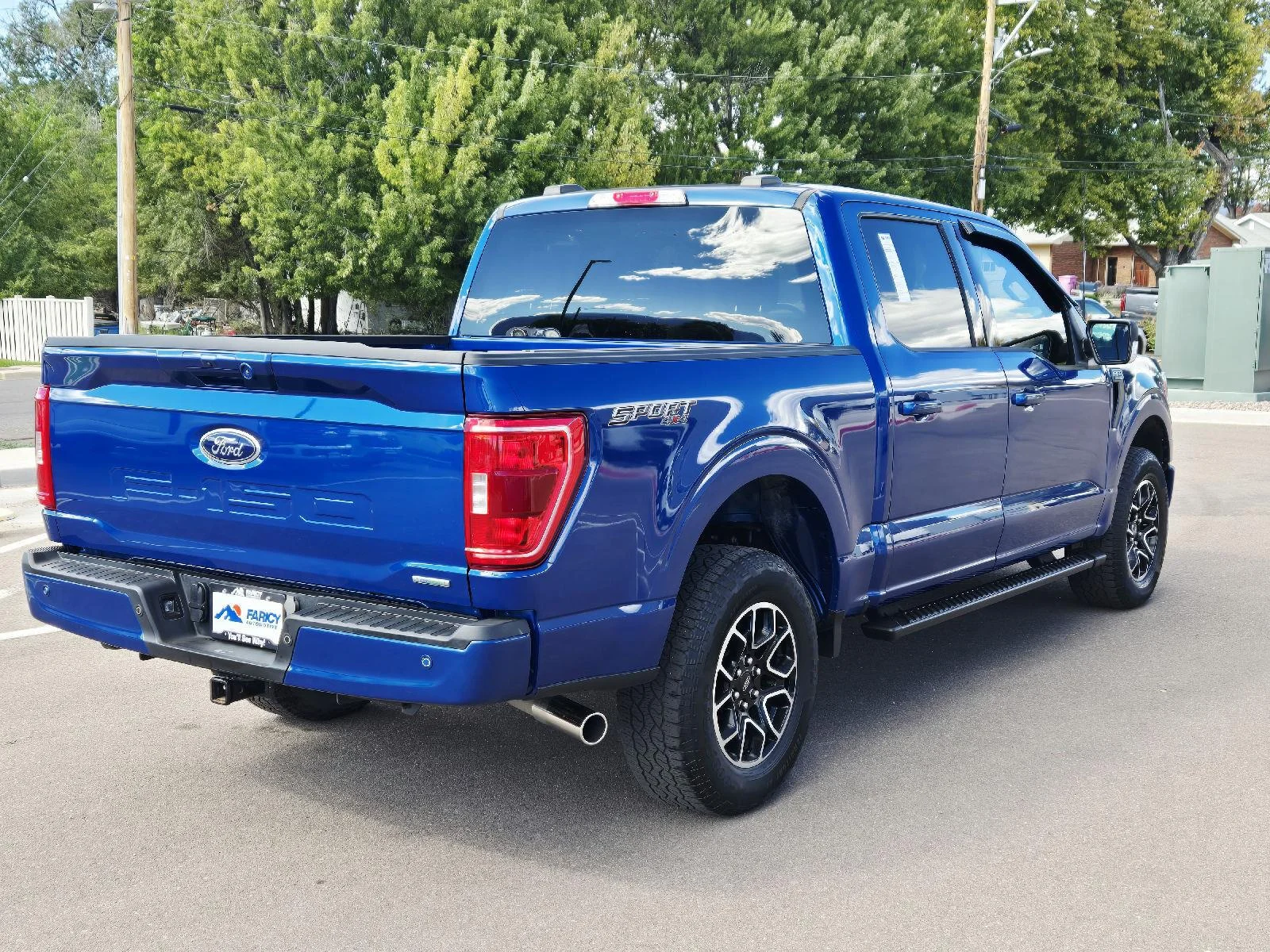 Used 2023 Atlas Blue Ford XLT image 4