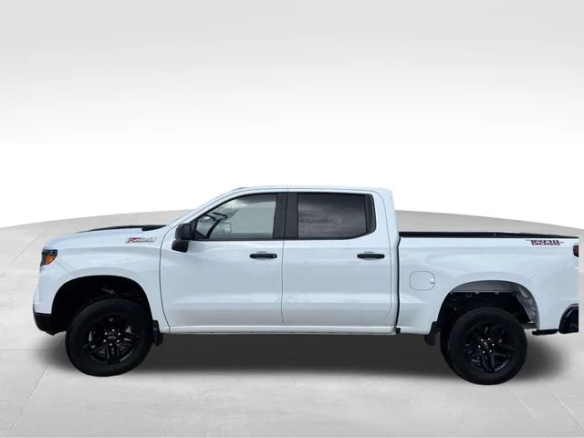 Used 2025 White Chevrolet Custom Trail Boss image 13