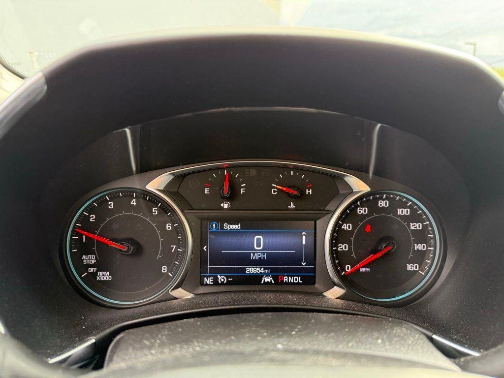 Used 2024 Pearl Chevrolet LT image 6