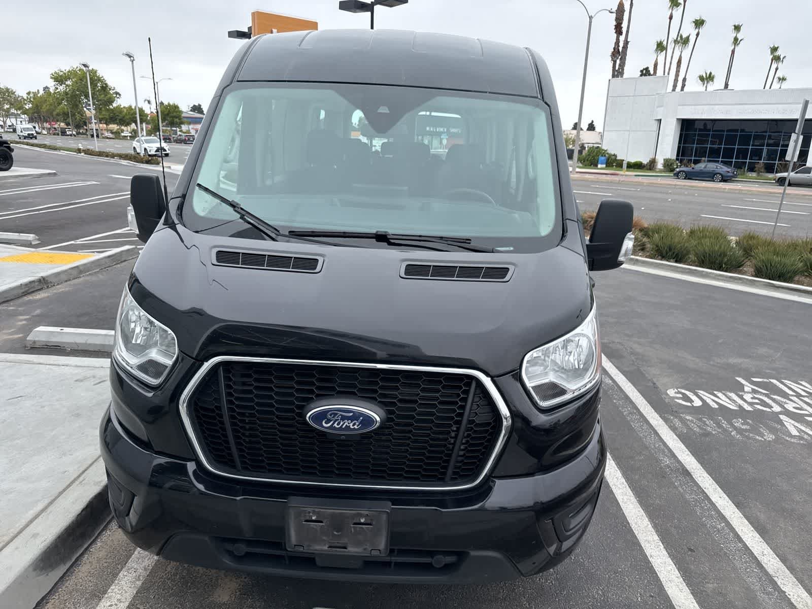 Used 2022 Agate Black Metallic Ford XLT image 2