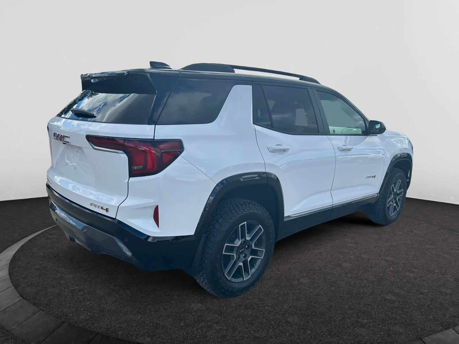 New 2027 Summit White GMC AWD AT4 image 5