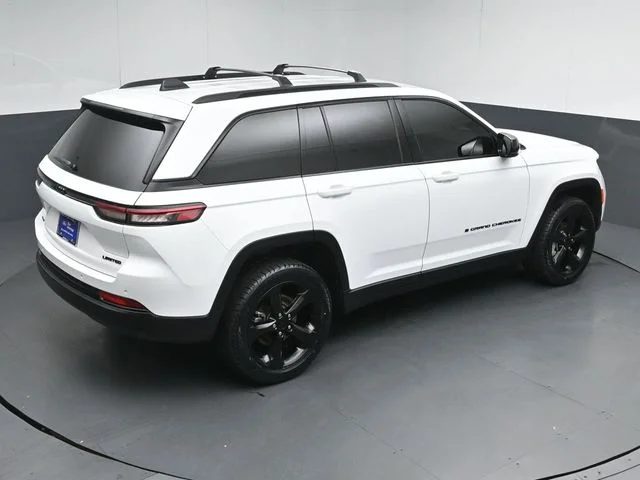 Used 2023 White Jeep Limited image 50