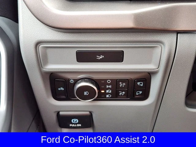New 2026 Oxford White Ford XLT image 22