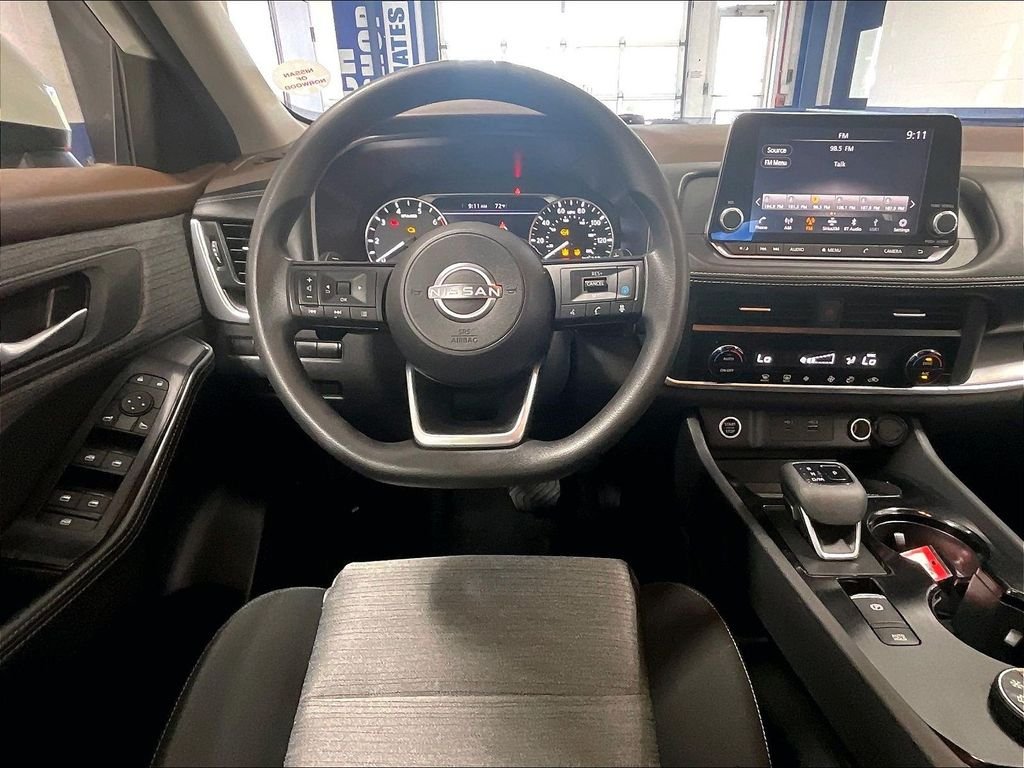 Used 2023 White Nissan SV image 17