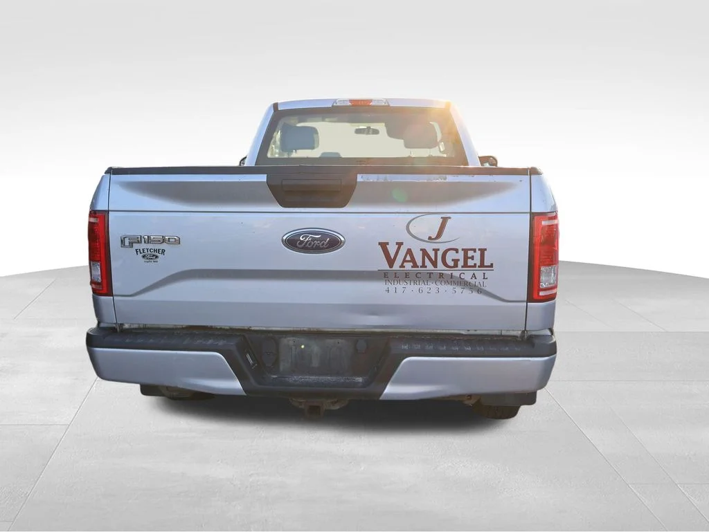 Used 2017 Silver Ford XL image 17