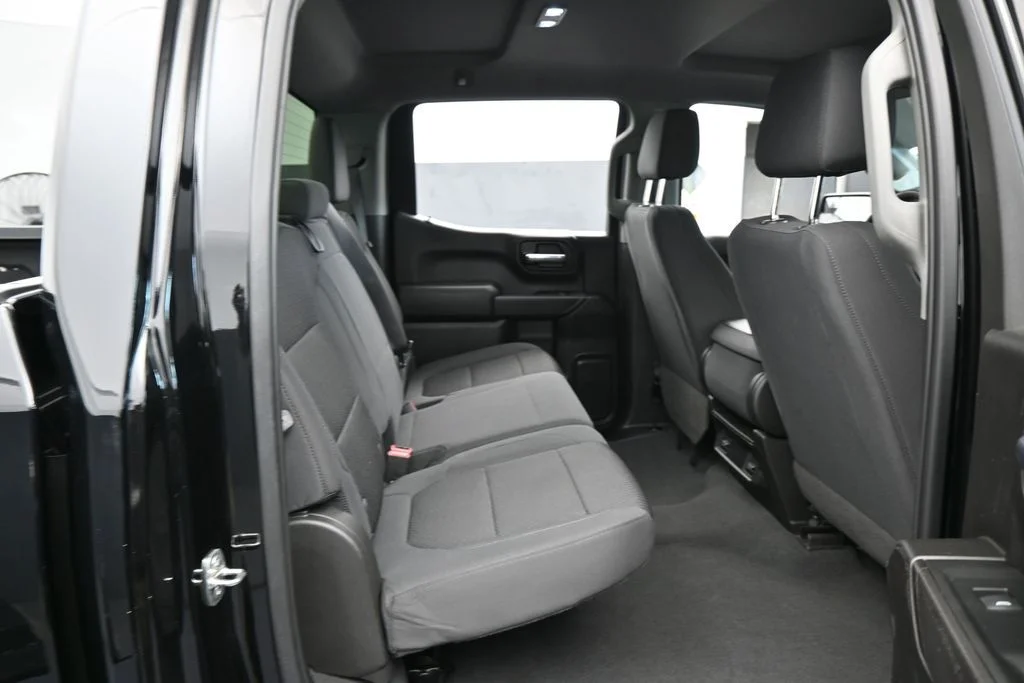 Used 2021 Black Chevrolet Custom image 31