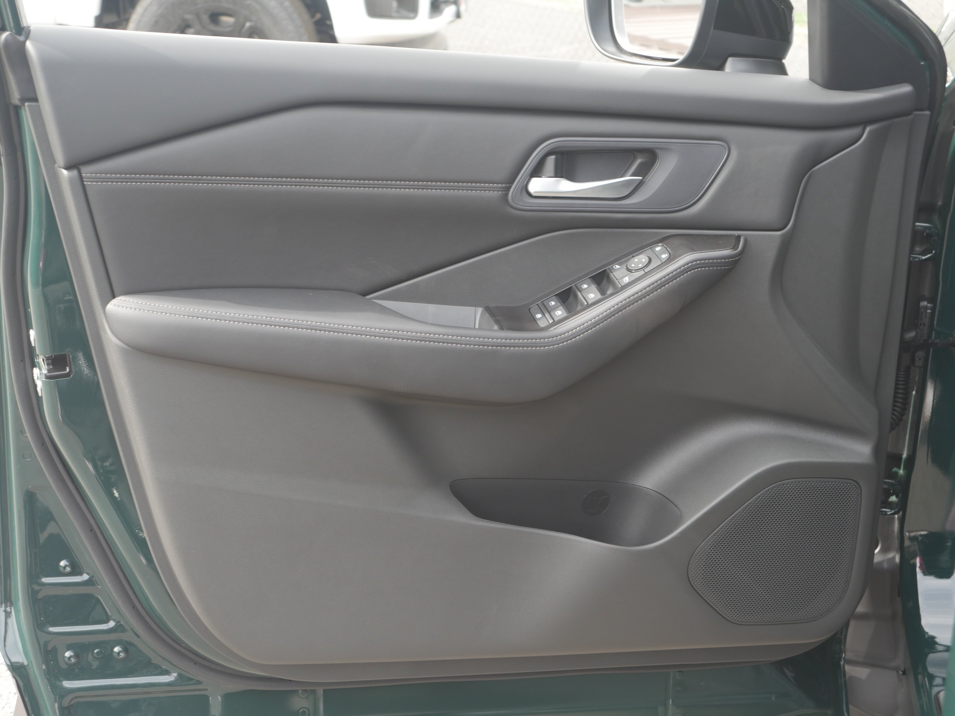 New 2026 Obsidian Green Pearl Nissan Dark Armor™ image 34