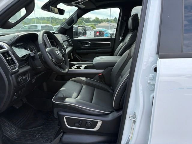 New 2026 Bright White Clear-Coat Exterior Paint RAM Laramie image 14