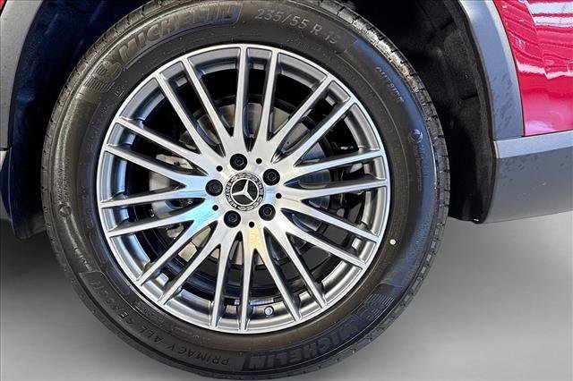 New 2026 MANUFAKTUR Patagonia Red Metallic Mercedes-Benz GLC 300 image 59