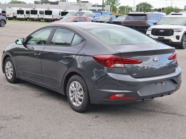 Used 2020 Gray Hyundai SE image 5