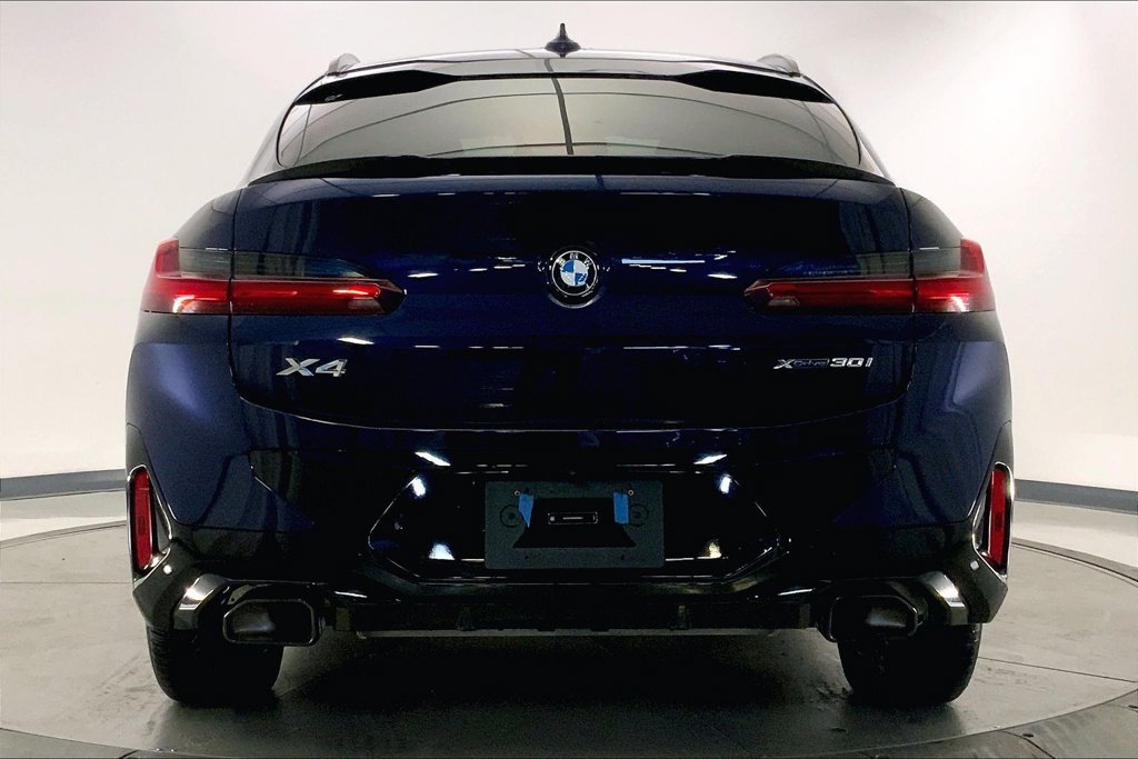 Certified Used 2025 Blue BMW xDrive30i image 3