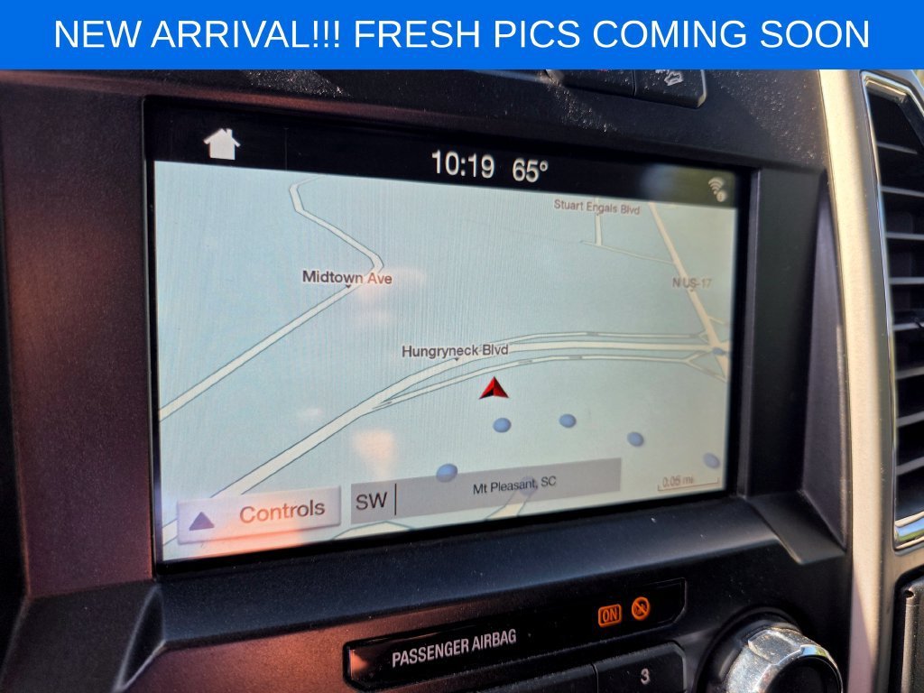 Used 2018  Ford XL image 8