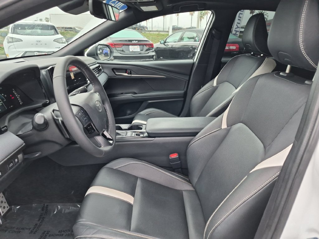 Used 2025 White Toyota SE image 15