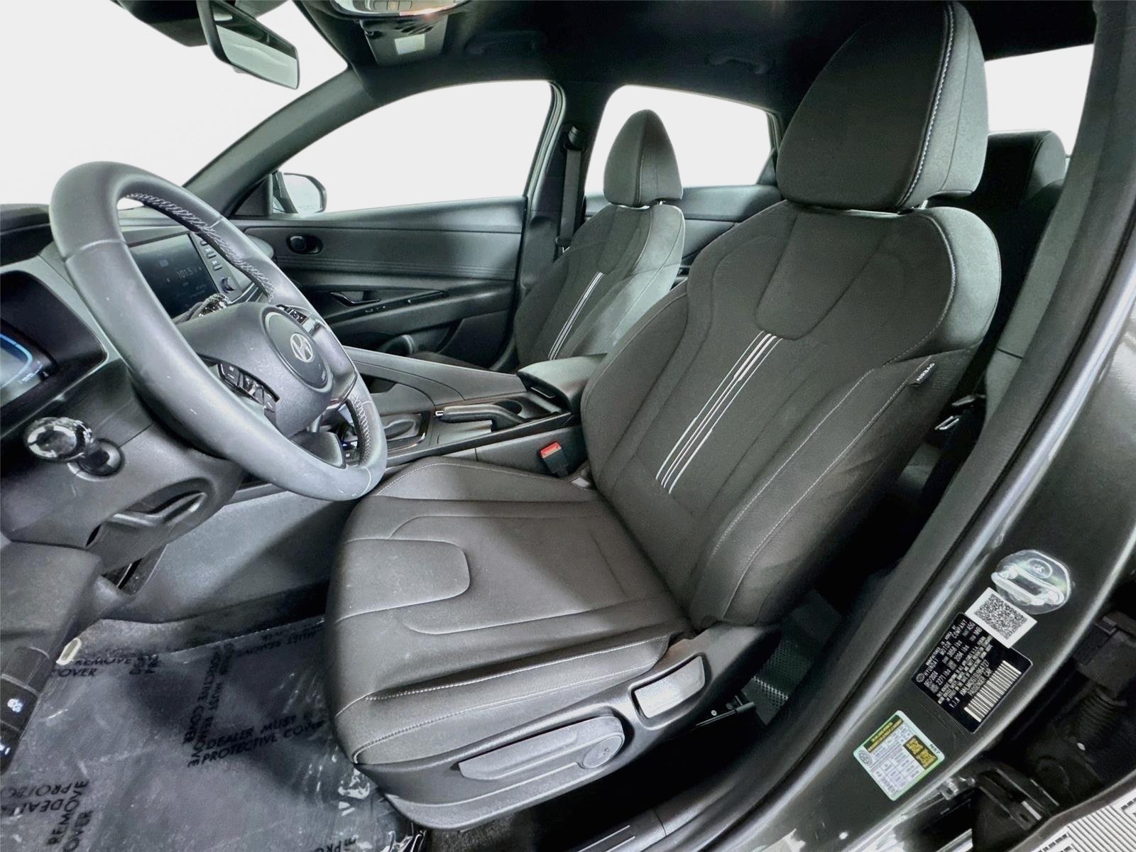 Used 2025 Amazon Gray Hyundai SEL Sport image 11