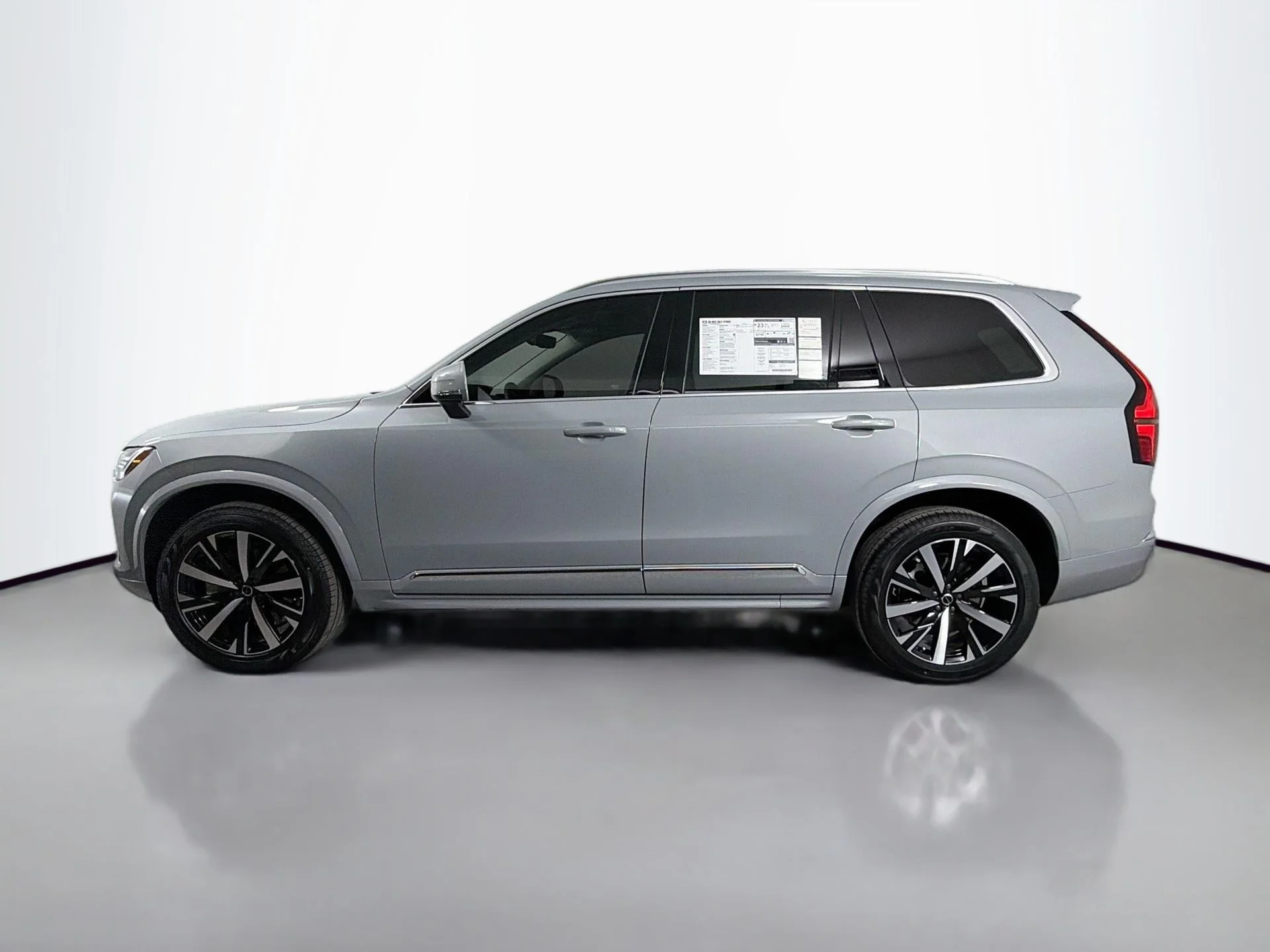 New 2026 Vapour Grey Volvo Core image 9