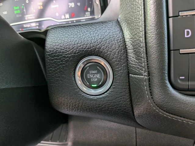 Used 2023 Beige GMC Denali image 24