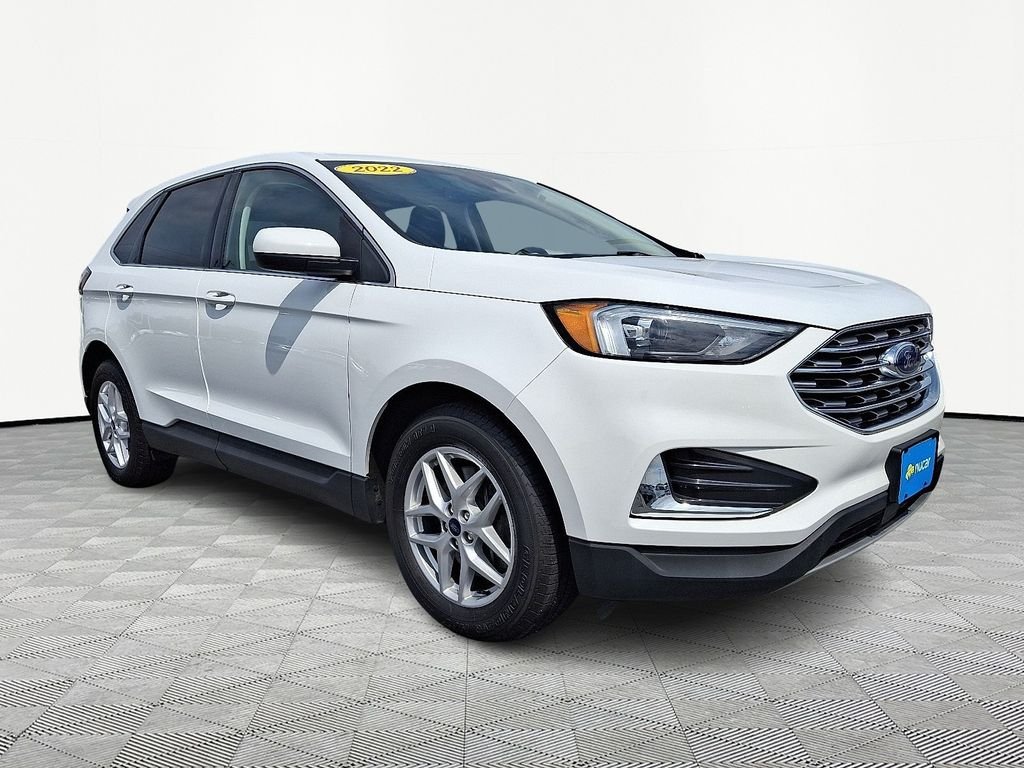 Used 2022 White Ford SEL image 1