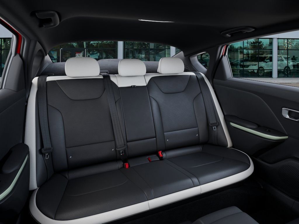 2026 Kia K4 GT-Line - Photo 16