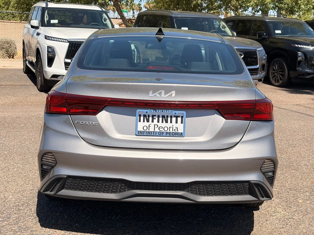 Used 2023 Steel Gray Kia LXS image 5