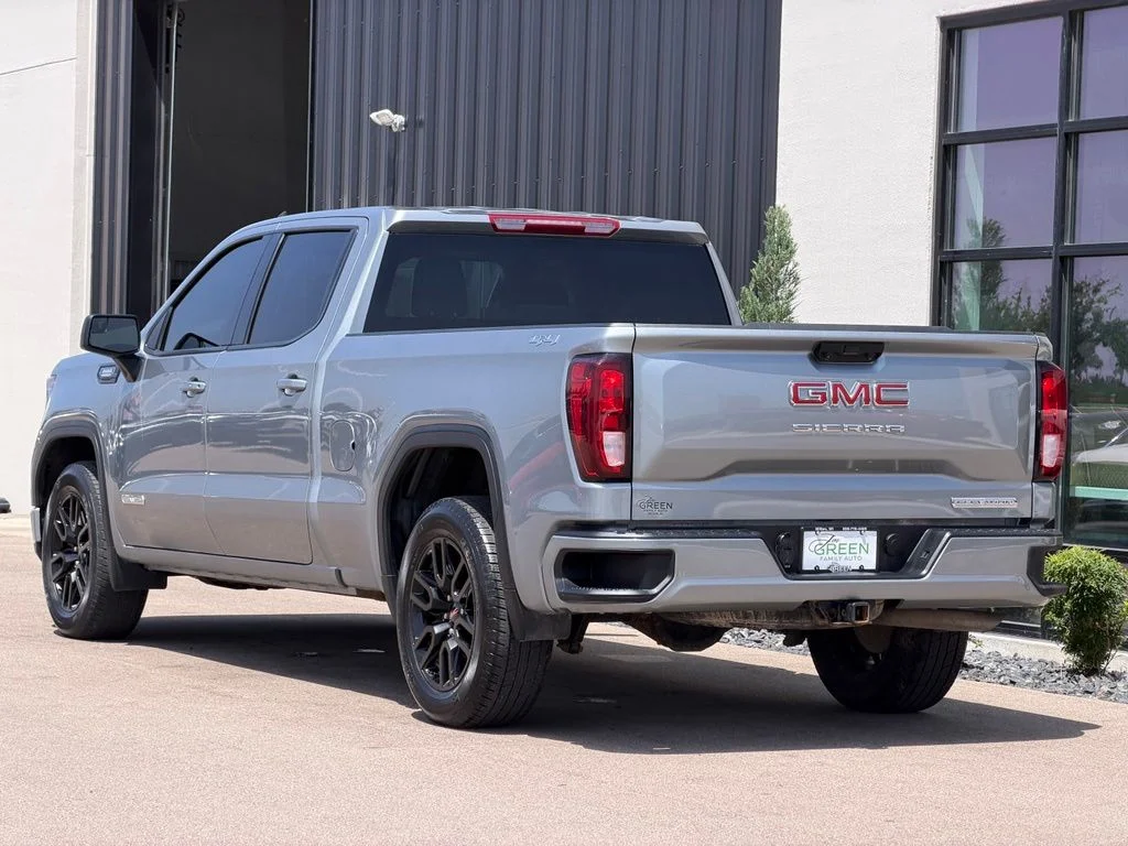 Used 2025 Gray GMC Elevation image 3