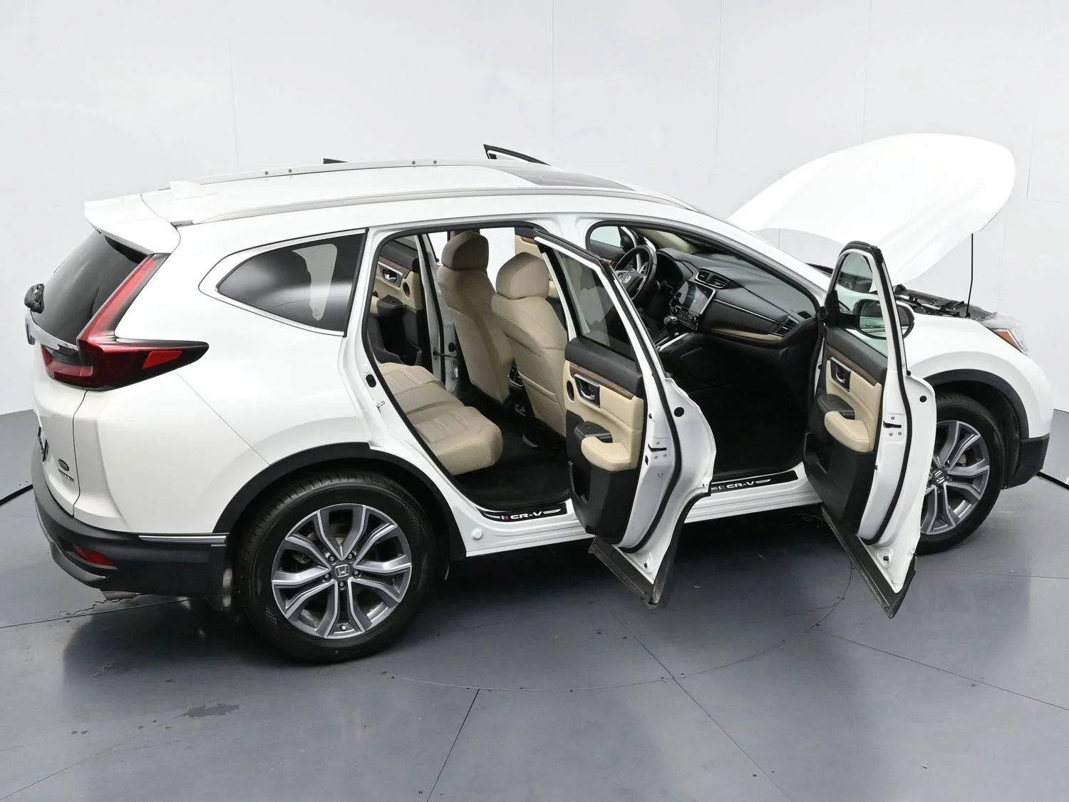 Used 2020 Platinum White Pearl Honda Touring image 40
