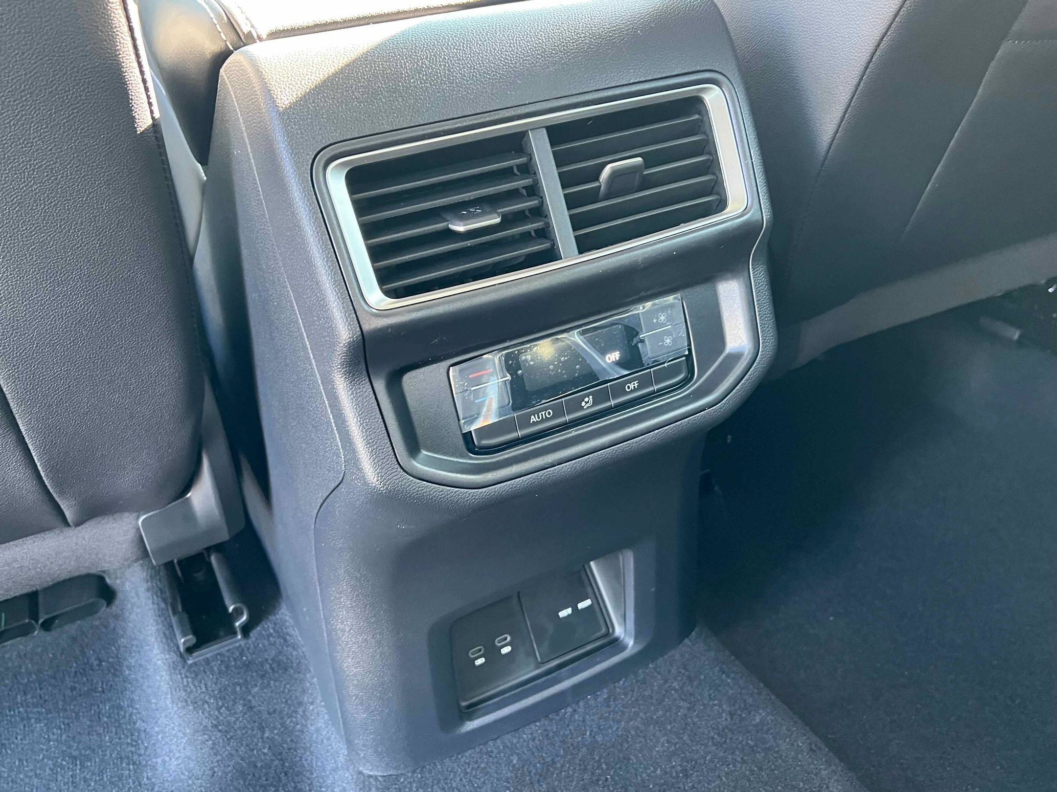 New 2026 Opal White Volkswagen 2.0T SE w/Technology image 22