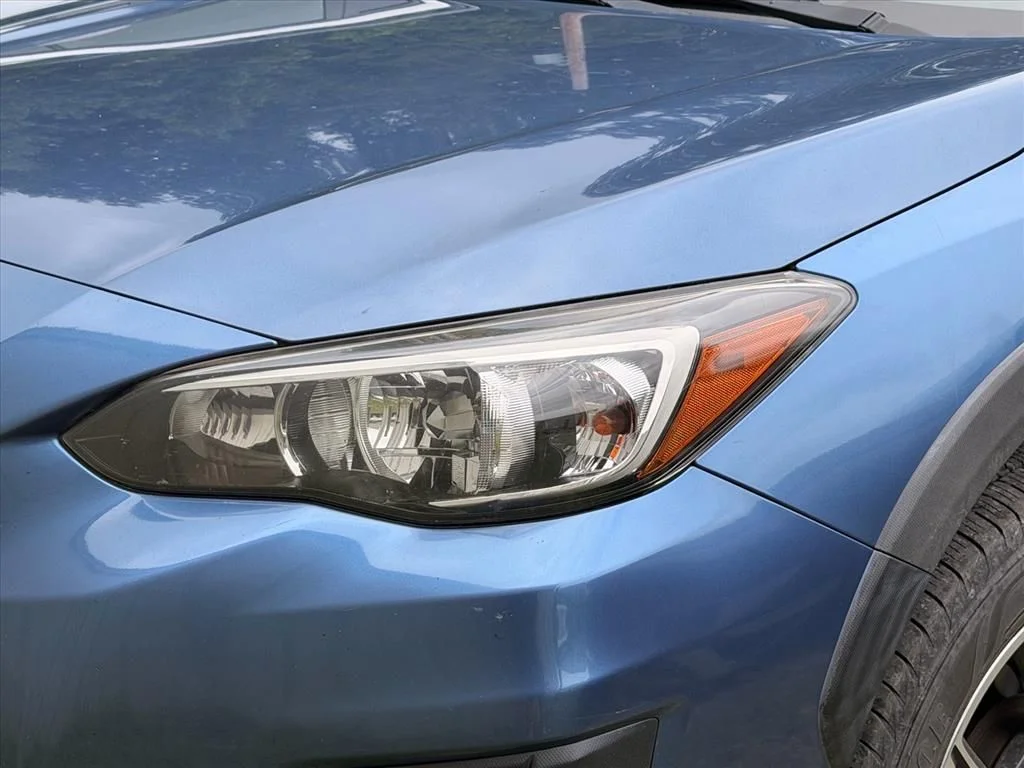 Used 2018 Blue Subaru 2.0i Premium image 4